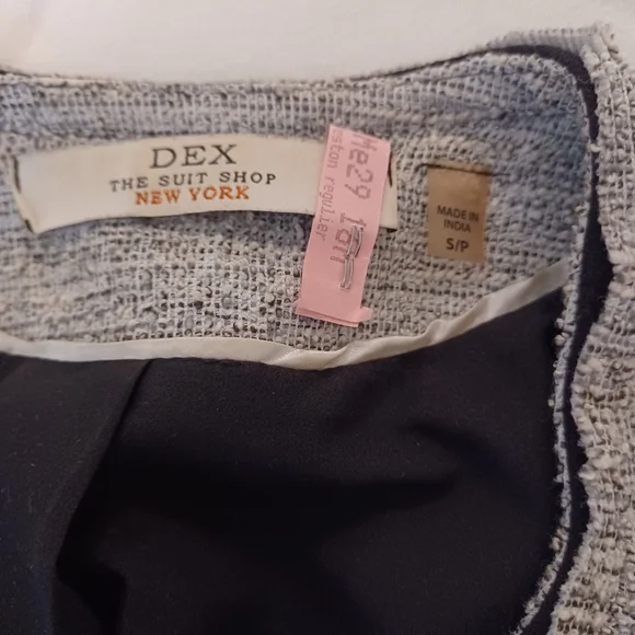 Blazer - Picture 3 of 4